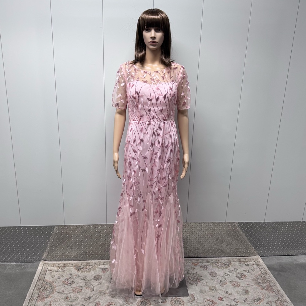 🌸NEW STUNNING PINK FLORAL SEQUIN MAXI GOWN
